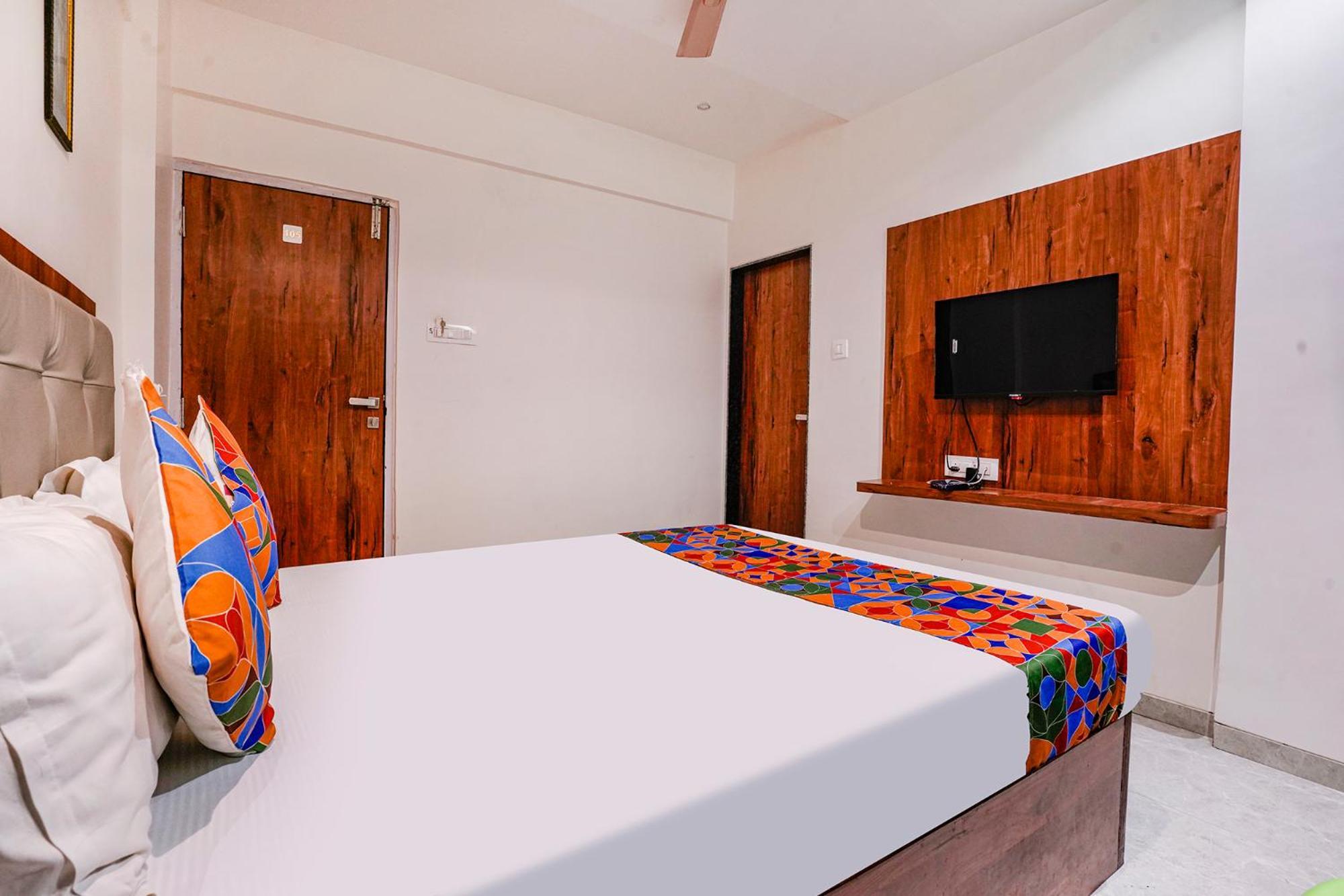 Fabexpress Utsav Residency - Nr Panvel Ξενοδοχείο Jāmb Εξωτερικό φωτογραφία